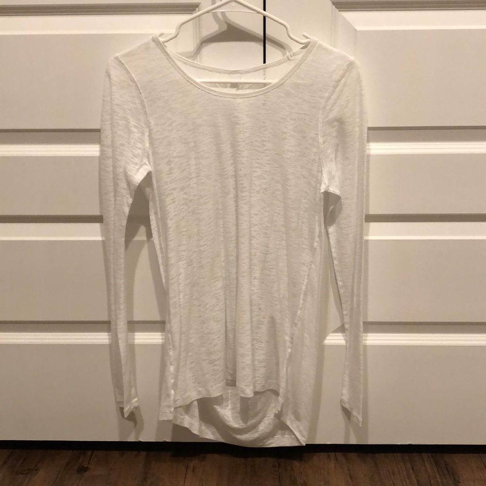 White long sleeve lululemon shirt